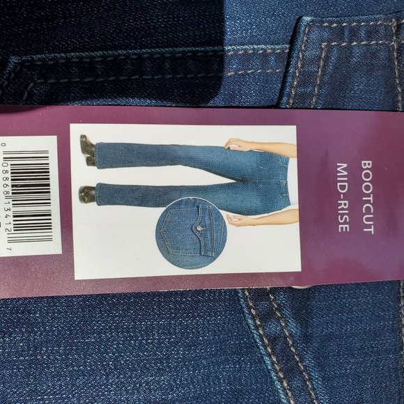 Gloria Vanderbilt Ladies' Mid-Rise Bootcut Jeans 8 - Picture 5 of 9